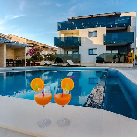 Resort Mirakul Вир Екстер'єр фото